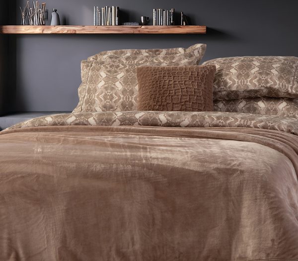ΚΟΥΒΕΡΤΑ ΥΠΕΡΔΙΠΛΗ VELOSSO 24 230X240 NEF-NEF HOMEWARE MOCCA